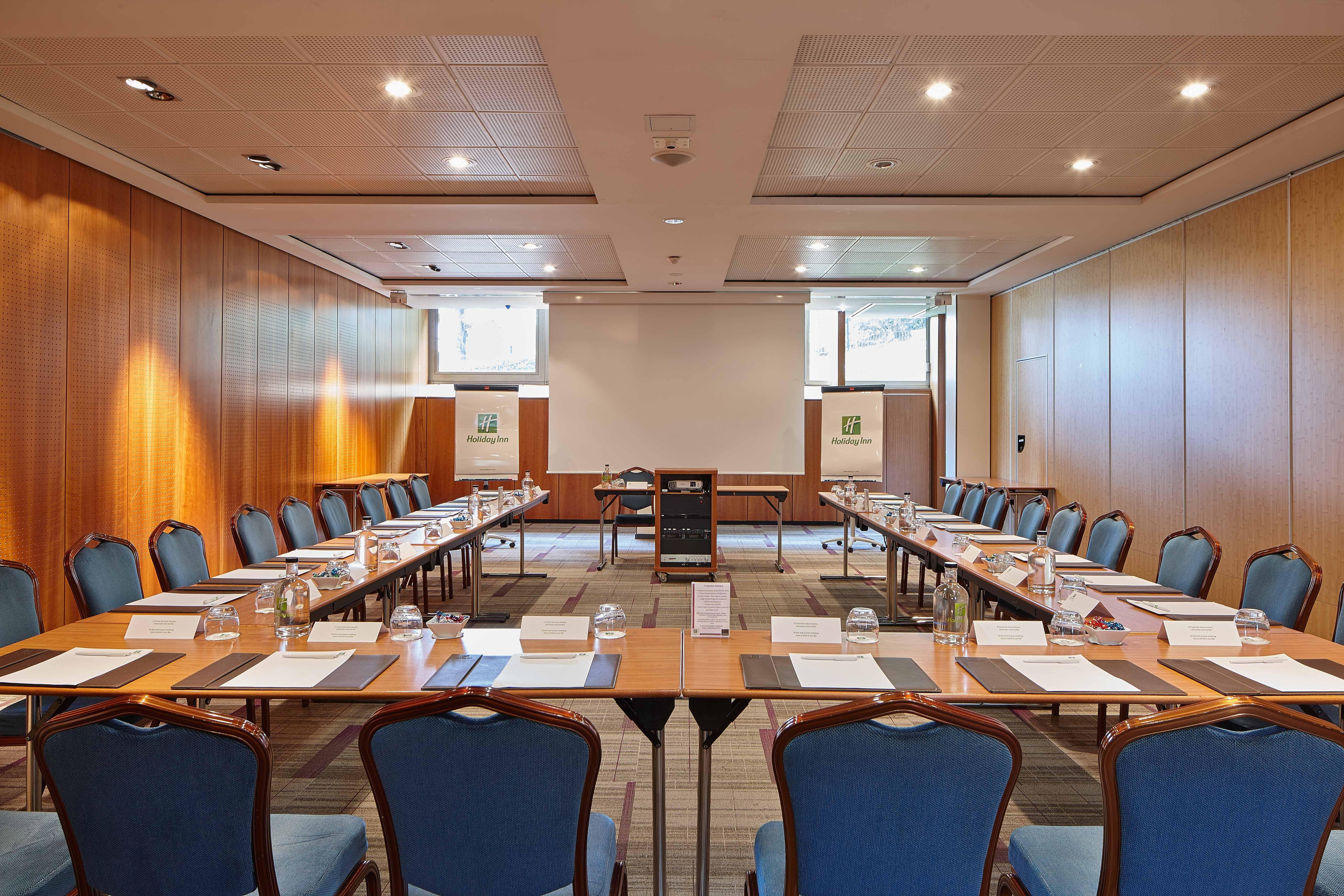 Doubletree By Hilton Paris Bougival Hotell Eksteriør bilde