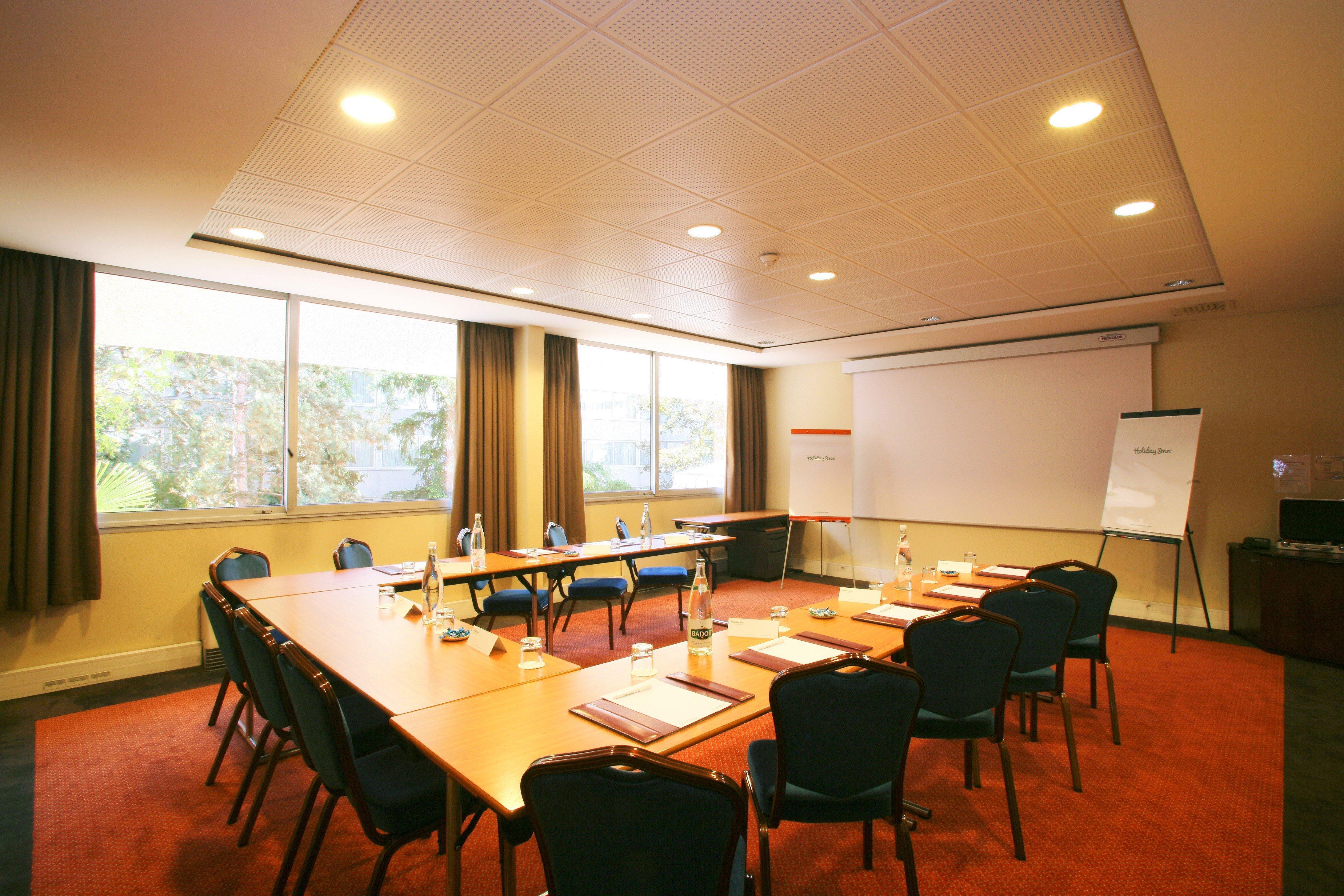 Doubletree By Hilton Paris Bougival Hotell Eksteriør bilde