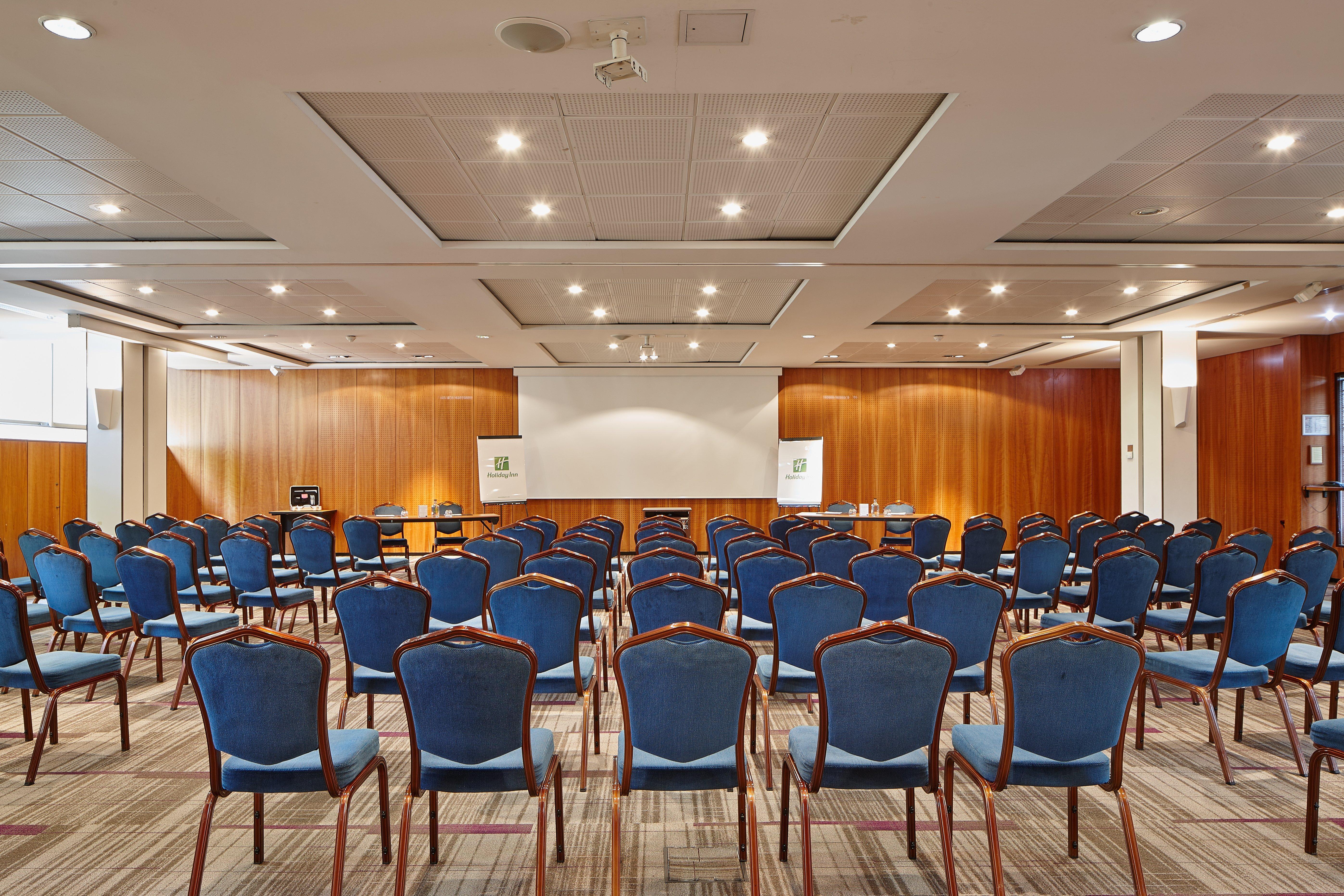 Doubletree By Hilton Paris Bougival Hotell Eksteriør bilde