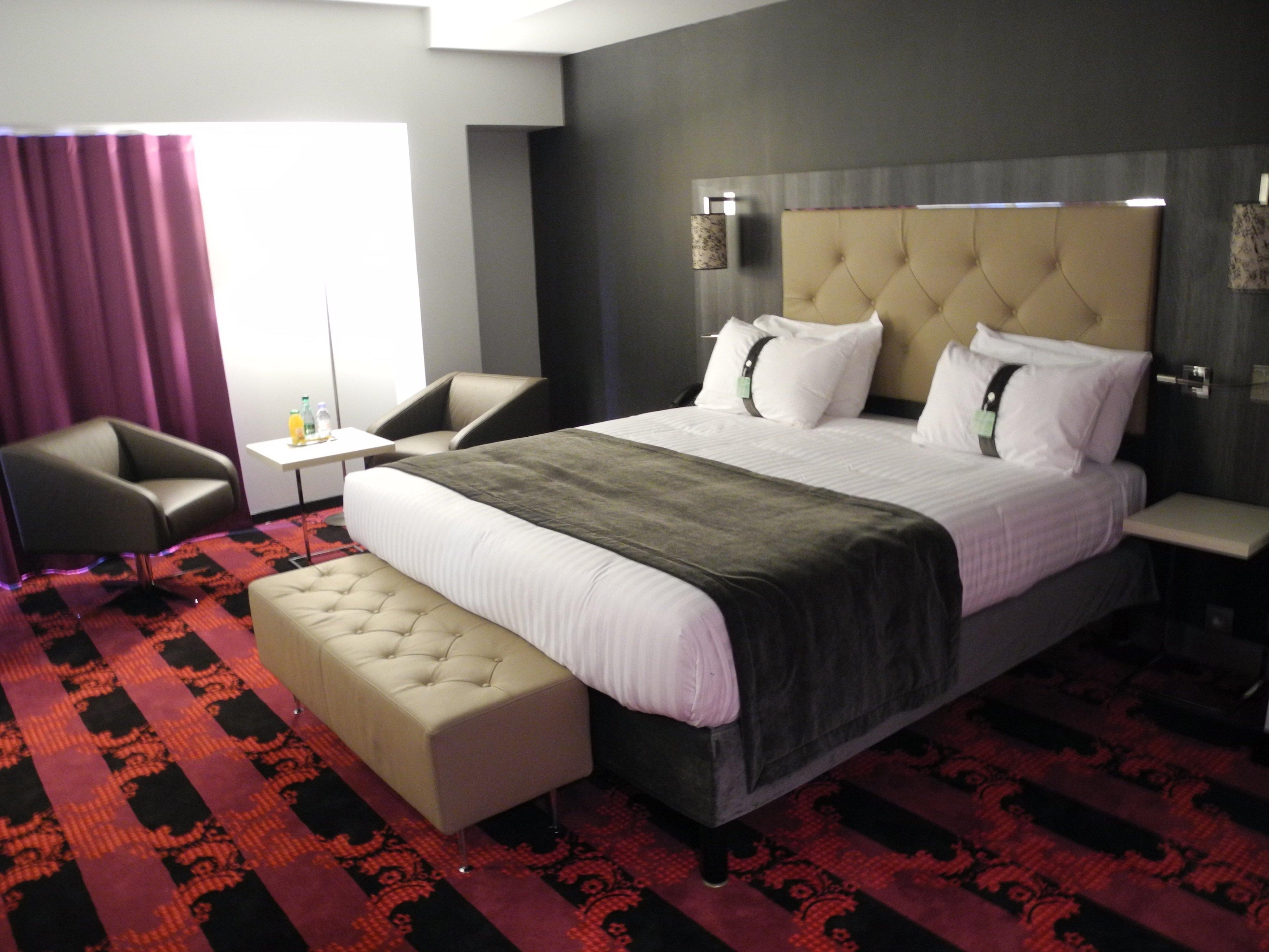 Doubletree By Hilton Paris Bougival Hotell Eksteriør bilde