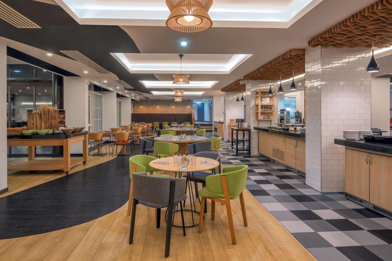 Doubletree By Hilton Paris Bougival Hotell Eksteriør bilde