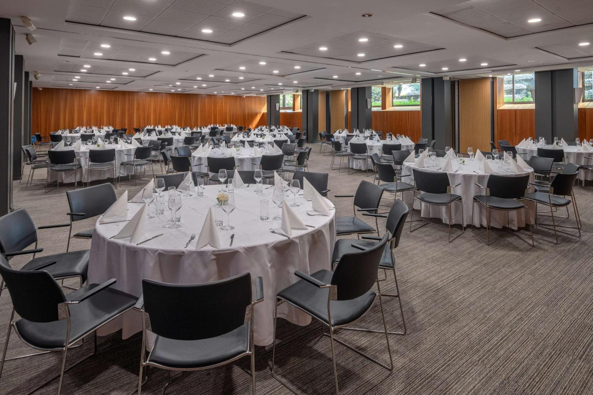Doubletree By Hilton Paris Bougival Hotell Eksteriør bilde