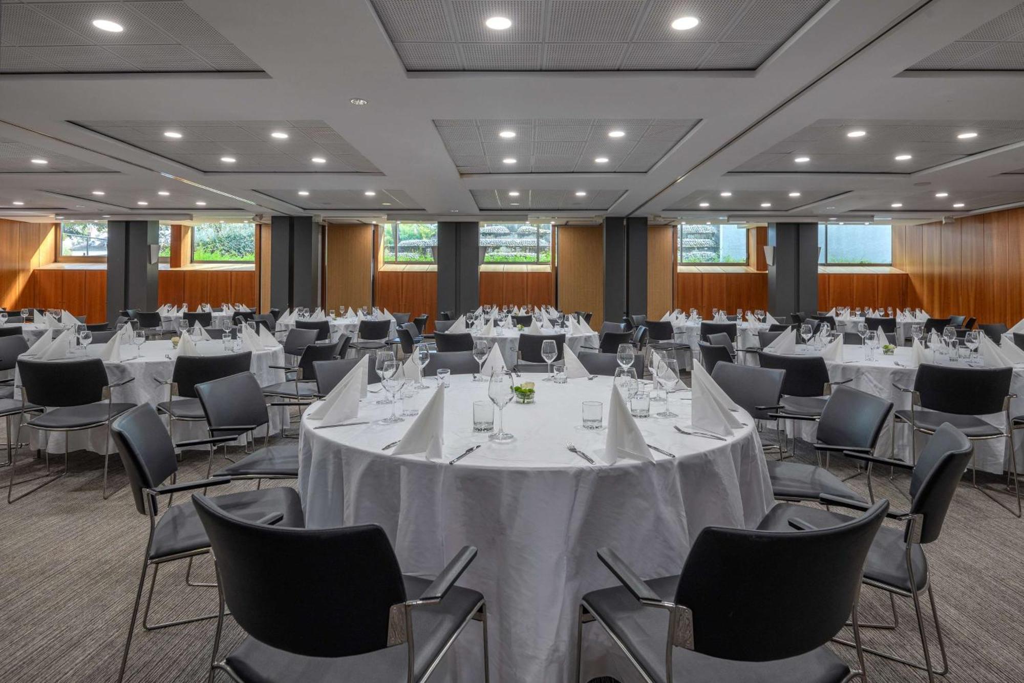 Doubletree By Hilton Paris Bougival Hotell Eksteriør bilde