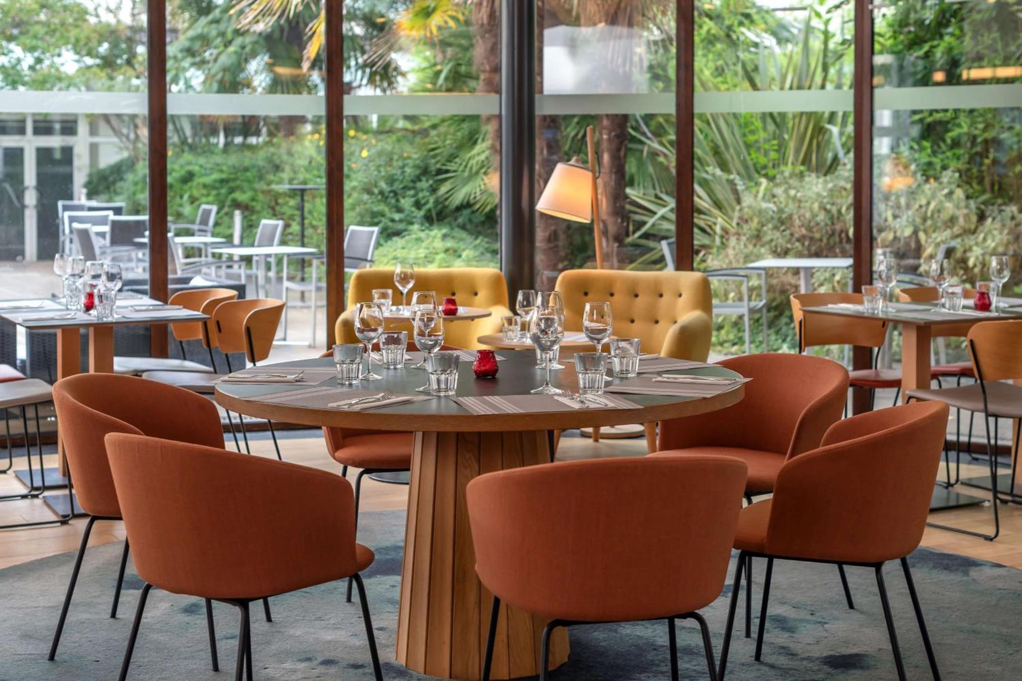 Doubletree By Hilton Paris Bougival Hotell Eksteriør bilde