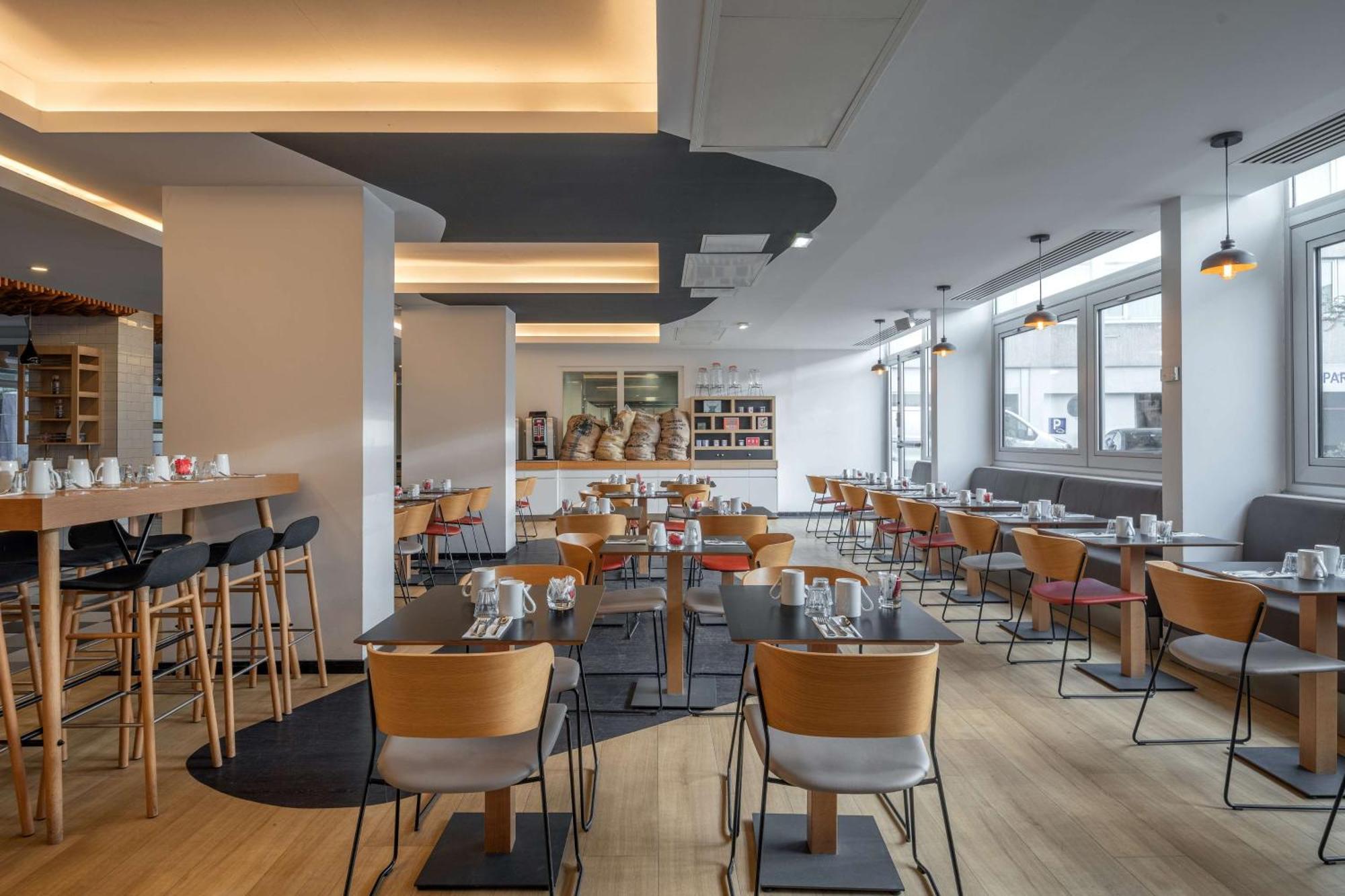 Doubletree By Hilton Paris Bougival Hotell Eksteriør bilde