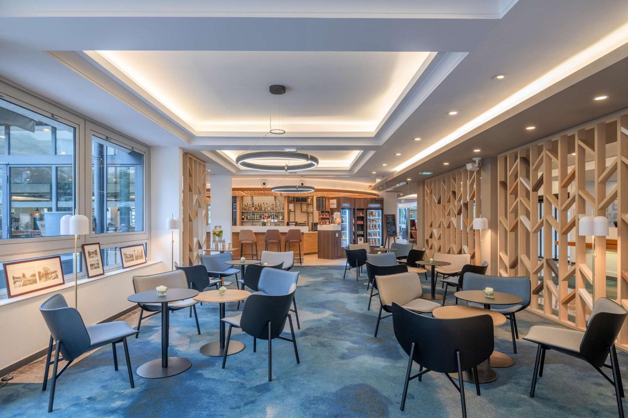 Doubletree By Hilton Paris Bougival Hotell Eksteriør bilde
